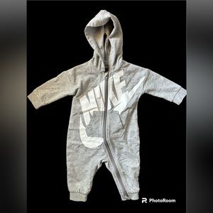 Nike Baby hooded coverall🫶🏻